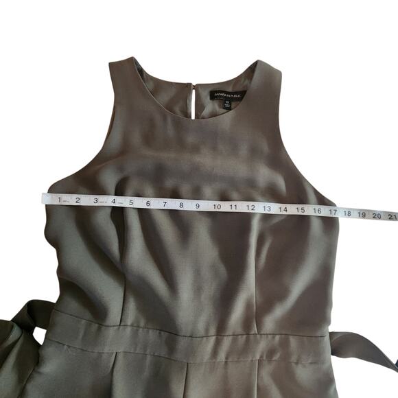 Banana Republic Cropped Wide-Leg Jumpsuit, olive green, size 10 - Picture 8 of 14